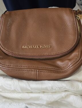 Michael Kors Tan Pebbled Leather Crossbody with Gold Hardware